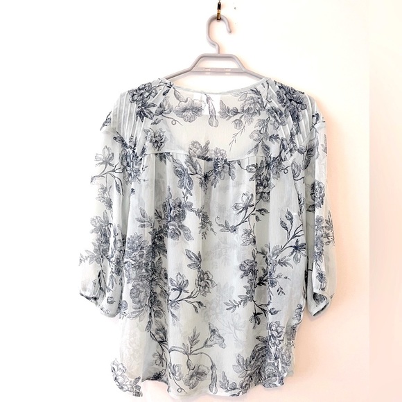 💚🆕 NWOT Lauren Conrad Blouse - Picture 2 of 2